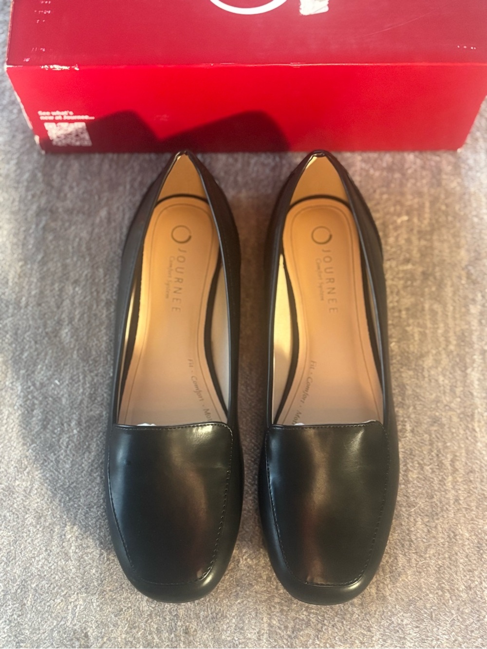 Journee Collection Women's Black Noelia Loafer 12M New